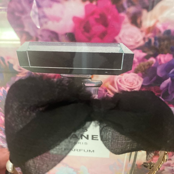 Vintage Chanel headband - Picture 11 of 16